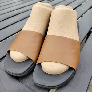 Nine & Co Slip On Sandals